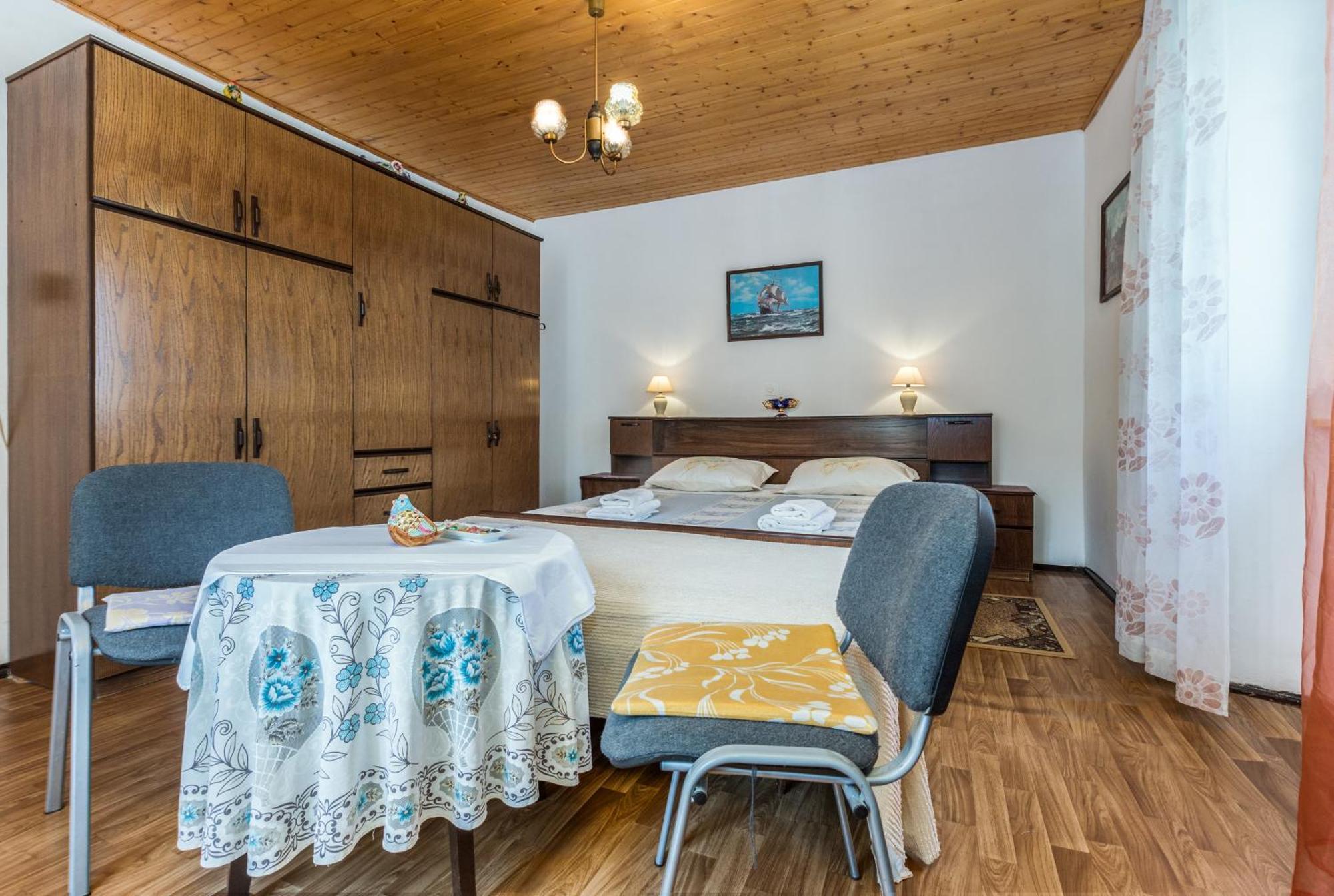 Guest House Robert I Mirna Bale Εξωτερικό φωτογραφία